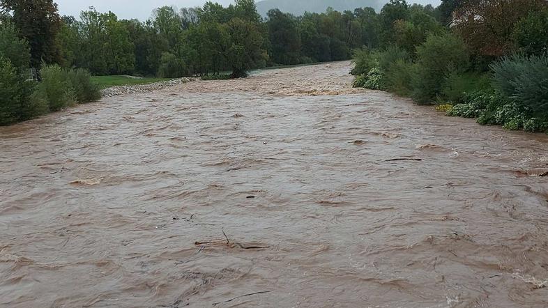 poplave narasle reke Medvode