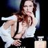 Keira Knightley oglašuje parfum Chanel Coco Mademoiselle.