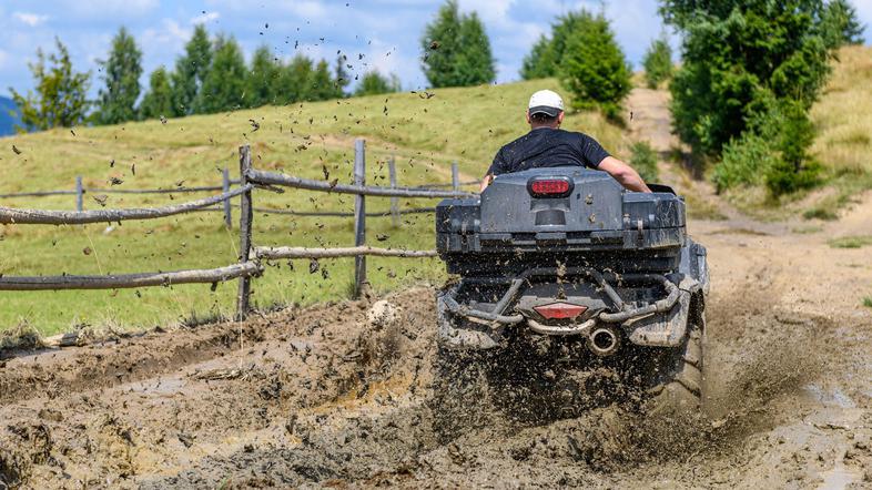 Vožnja v naravnem okolju, atv, štirikolesnik