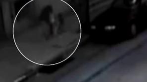 Poskus ugrabitve deklice v Filadelfiji.