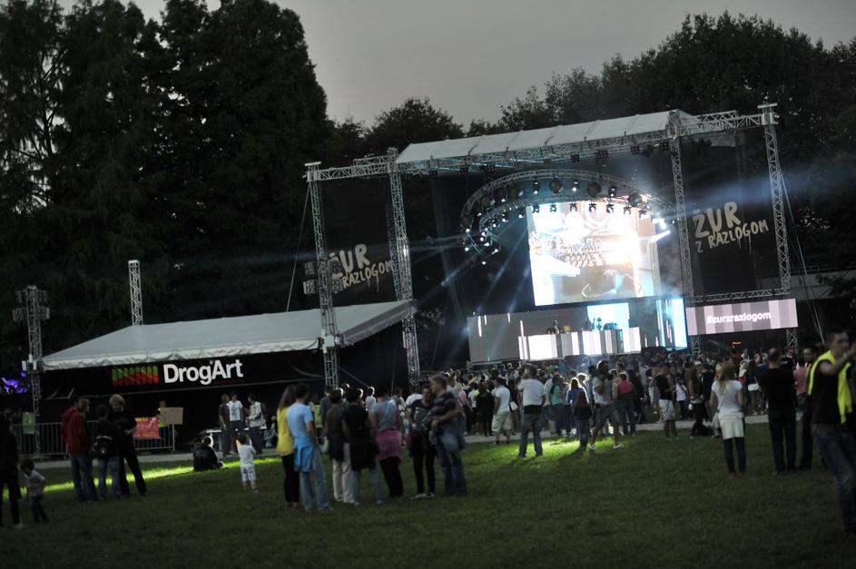 umek žur z razlogom 