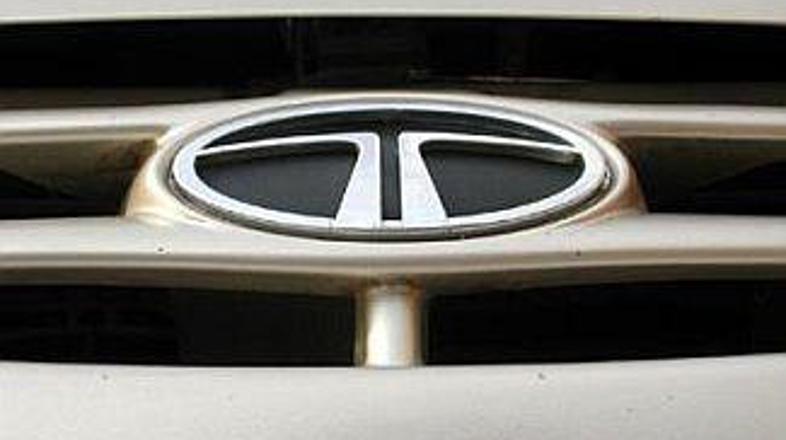 Tata Motors izdeluje predvsem preproste majhne avtomobile in je del ogromnega me