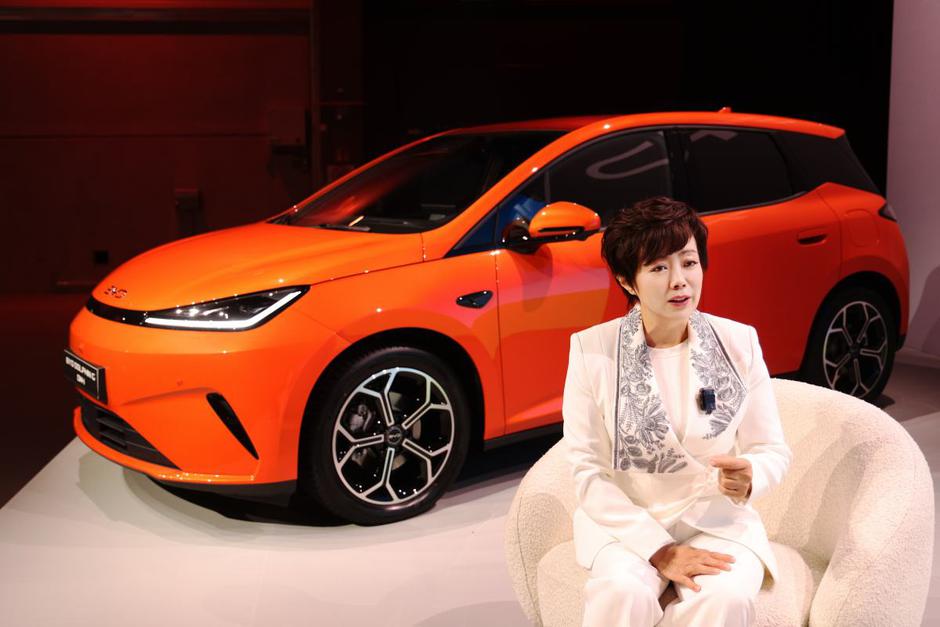 Stella Li, BYD | Avtor: BYD