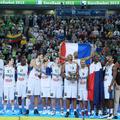 (Francija - Litva) eurobasket finale zastava Parker Collet pokal trofeja Diaw