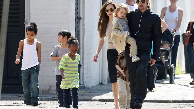Angelina Jolie Brad Pitt otroci