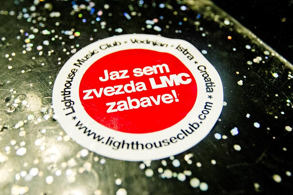 Cirkus utripal ob plesnih uspešnicah