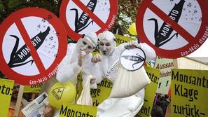 Protesti proti uporabi gensko spremenjenih rastlin se širijo po Evropski uniji, 