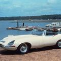 Jaguar e-type je bil za svoje čase zelo poseben avtomobil.