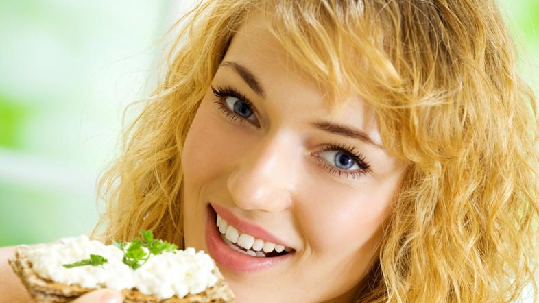 Zivljenje 16.04.14, hrana, zenska foto: shutterstock