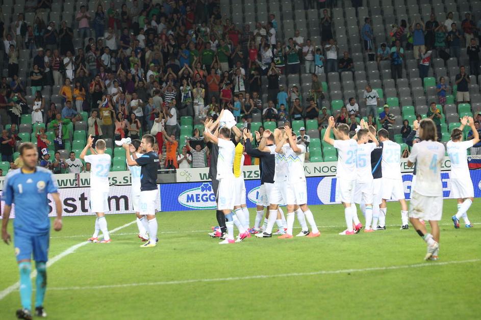 stožice slovenija romunija nogometna reprezentanca
