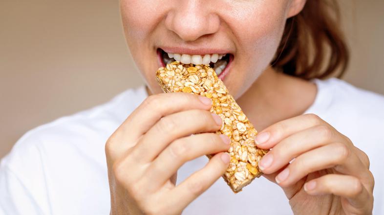 Proteinska ploščica