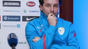 stojanović selektor slovenska nogometna reprezentanca dres