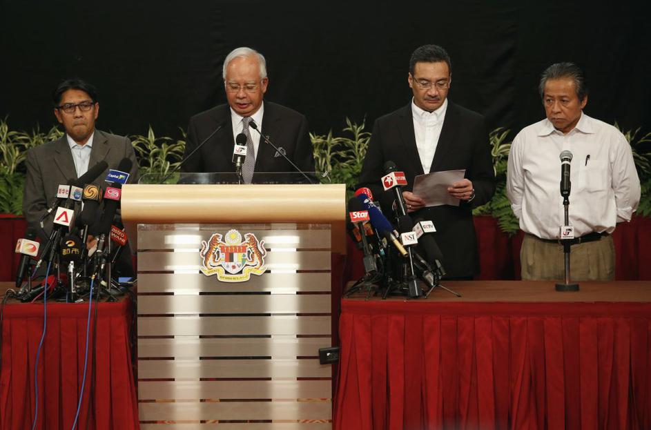 Najib Razak sporoča tragično novico o letalu 