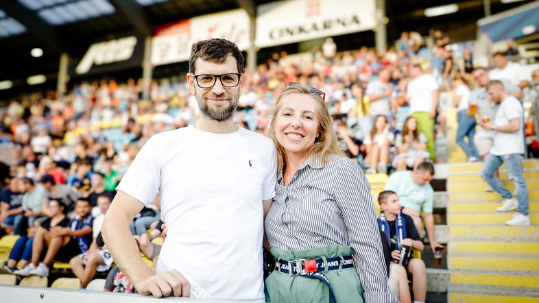 Urban Jazbinšek, Hajdi Korošec