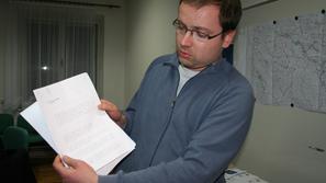 Sandi Valenčič se sprašuje, kako je lahko med projektnimi pogoji tudi na sodišču