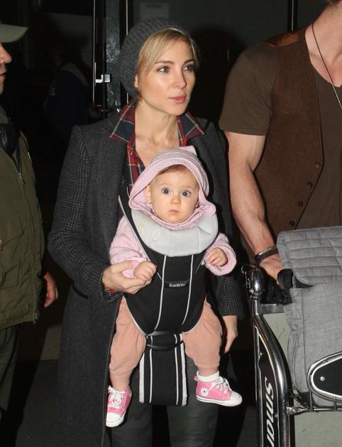 Chris Hemsworth z družino