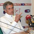 Jose Mourinho zagotavlja, da se z Realom ni dogovoril o sodelovanju. (Foto: EPA)