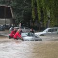 Poplavljen avtomobil