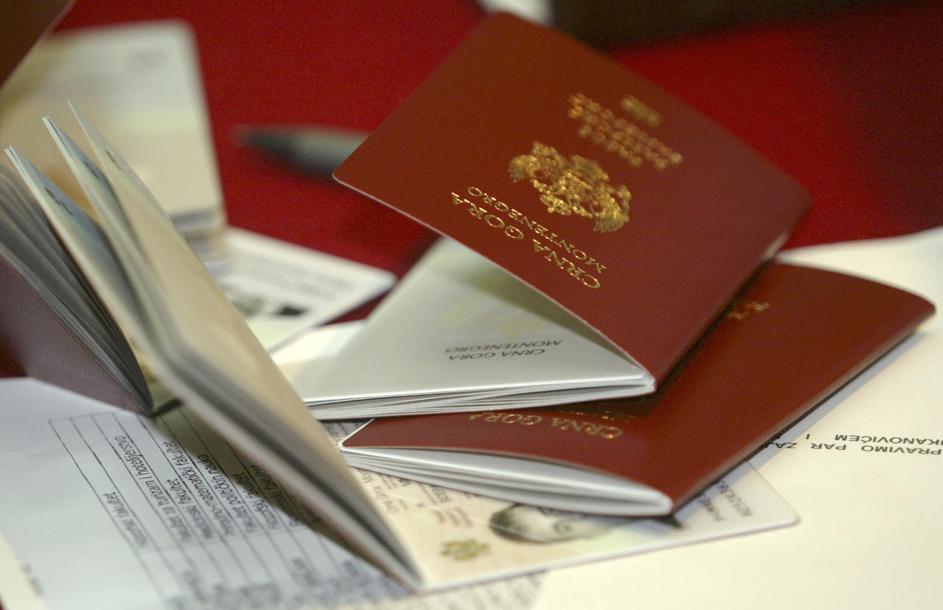 črnogorski potni list
