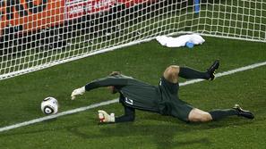 Robert Green je bil na kolenih.