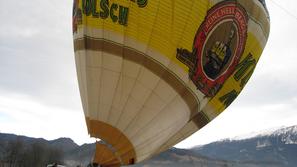 Konec tedna so balonarji leteli nad Bledom in bližnjo okolico. (Foto: Renata Ren