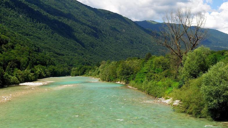 reka Soča pri Kobaridu