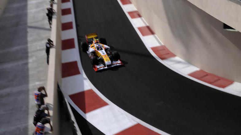 V letu dni so tekmovanje v formuli 1 zapustili avtomobilski koncerni Honda, Toyo