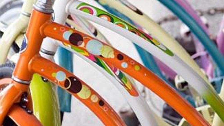 Domišljija Britancev nima meja. Bi se seks s kolesom lahko zgodil še kje drugje?