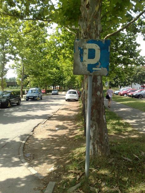 prometni znak, parkiranje, Ljubljana 3