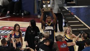 Eric Gordon metanje trojk