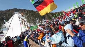 Danes bo v Planici v ospredju narodno-zabavna glasba, jutri pa rock. (Foto: Saša