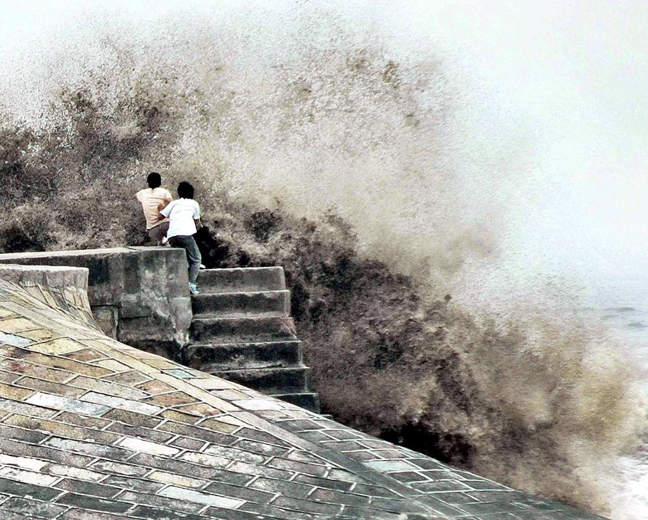 Valovi na reki Qiantang