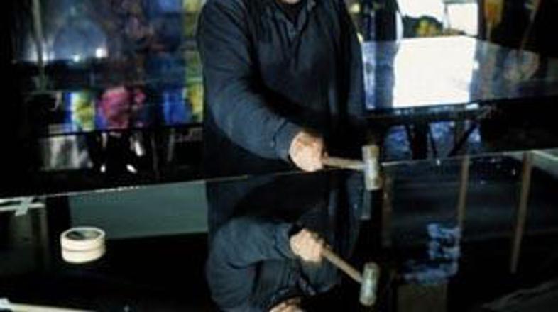 Jan Wolkers se je v jeseni življenja posvetil ustvarjanju skulptur iz stekla in 