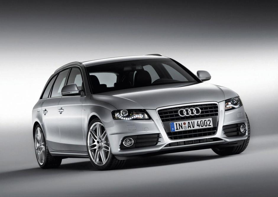 Audi A4 avant iz razpisa bi davkoplačevalce stal več kot 35.000 evrov. Podobna š | Avtor: Žurnal24 main