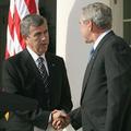 Odstop Mika Johannsa je le eden v vrsti odhodov visokih članov Busheve administr