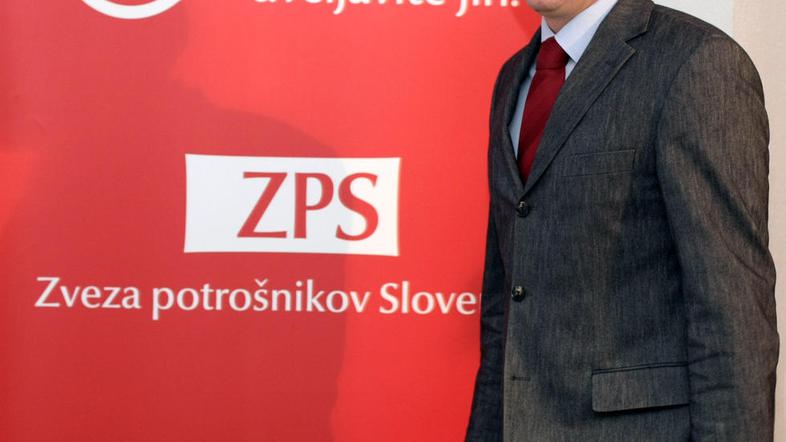 Za bančne račune bodo testi posodobljeni vsak mesec, za stanovanjske kredite in 