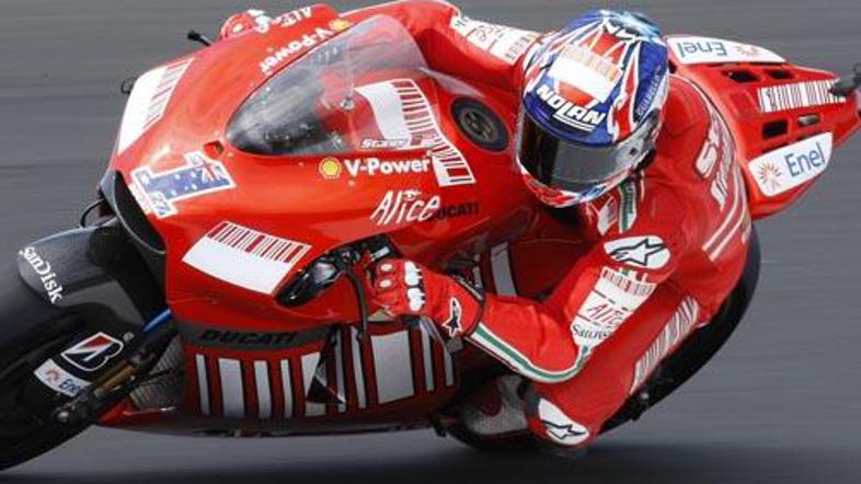 Casey Stoner je s prvim mestom na kvalifikacijah razveselil svoje navijače.
