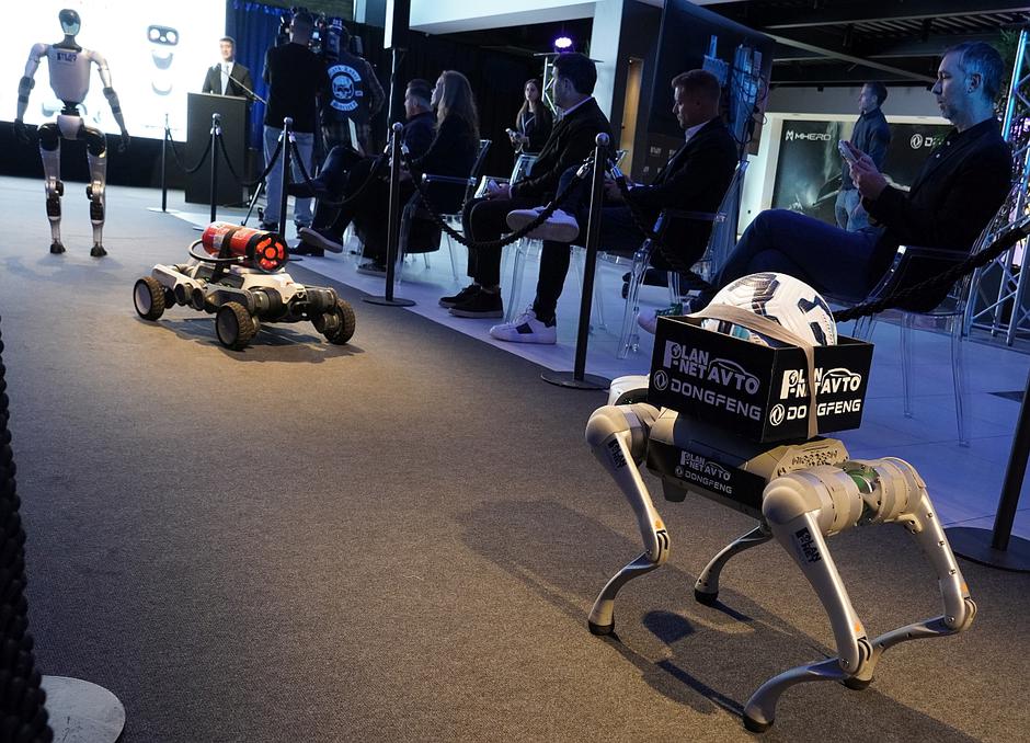 Plan-net roboti | Avtor: Matija_Janežič