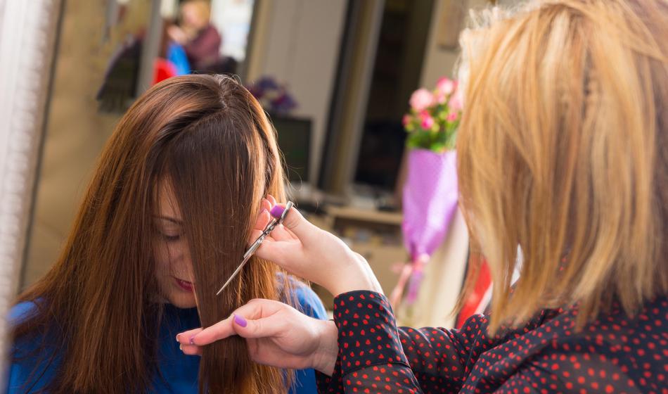 Zakaj si ženske v resnici spremenijo pričesko?