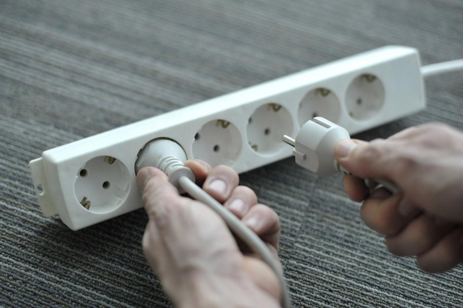 slovenija 15.01.13, elektrika, cenejsa elektrika, kabli, foto: Anze Petkovsek | Avtor: Anže Petkovšek