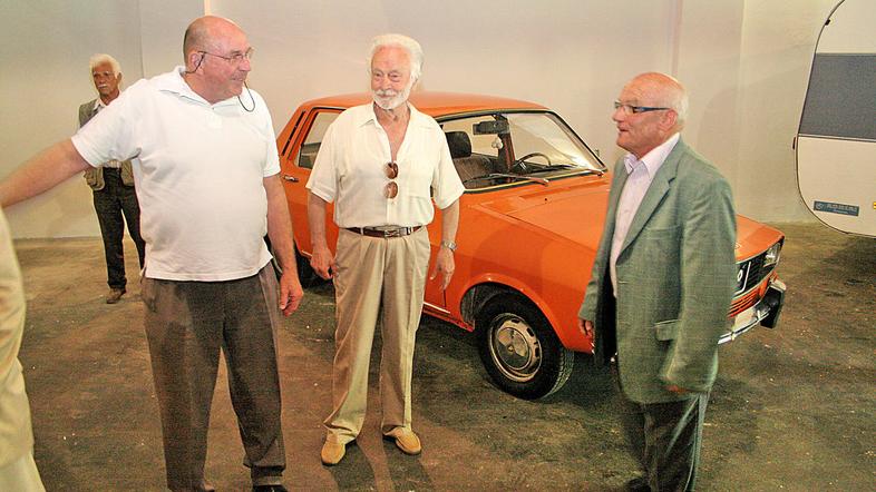 Člani Kluba prijateljev IMV Novo mesto vneto zbirajo vozila in prikolice, ki so 