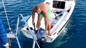 Koncesionar vleče jadrnico s sidrišča