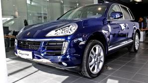 Športni terenec porsche cayenne vam je na voljo že od 51.220 evrov! Samo na Žurn