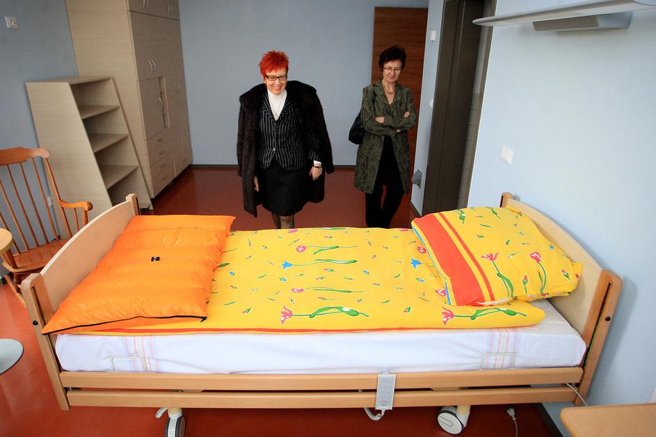 V hiši, ki ima tri etaže z okoli 840 kvadratnimi metri neto površin, bodo spreje