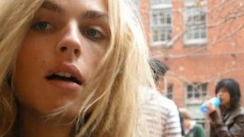 Čez deset let si Pejić želi posvojiti po enega otroka z vsake celine in se z nji