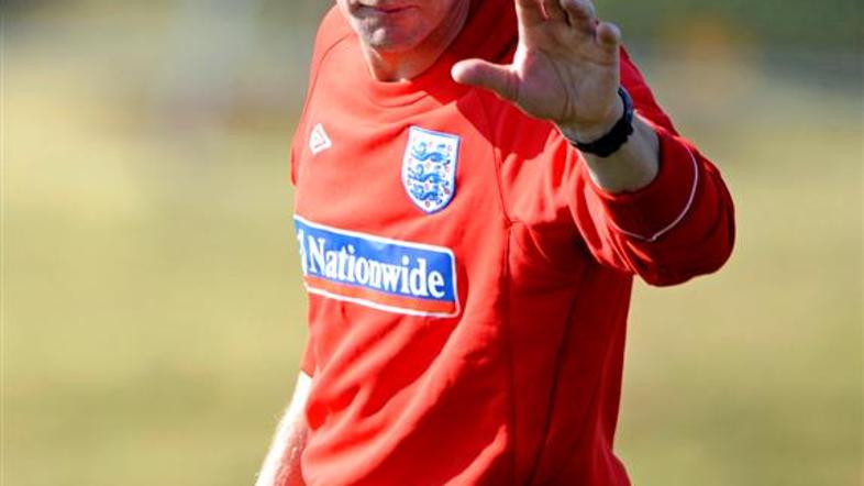 Stuart Pearce na treningu Anglije na SP 2010.