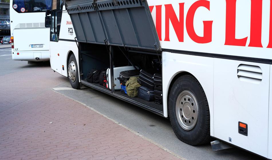 Iz prtljažnika avtobusa prihajal močan vonj, v notranjosti pa ...