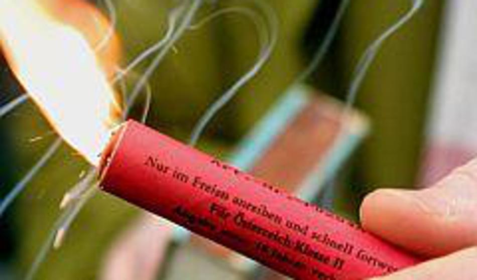 Občani besno kličejo, a policiji kršiteljev ne uspe uloviti