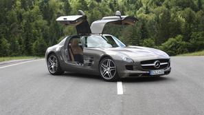 SLS AMG bo zaradi svoje ekstravagantnosti, napredne tehnike in izrazitih športni