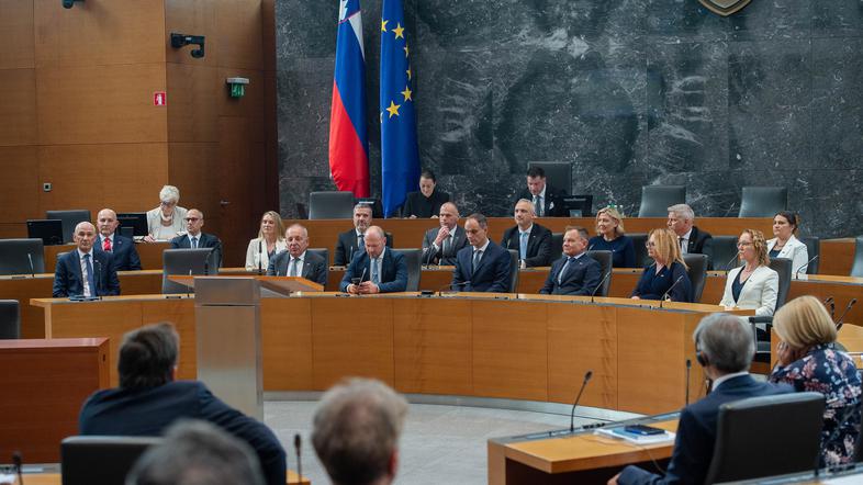 16. Slovenska vlada